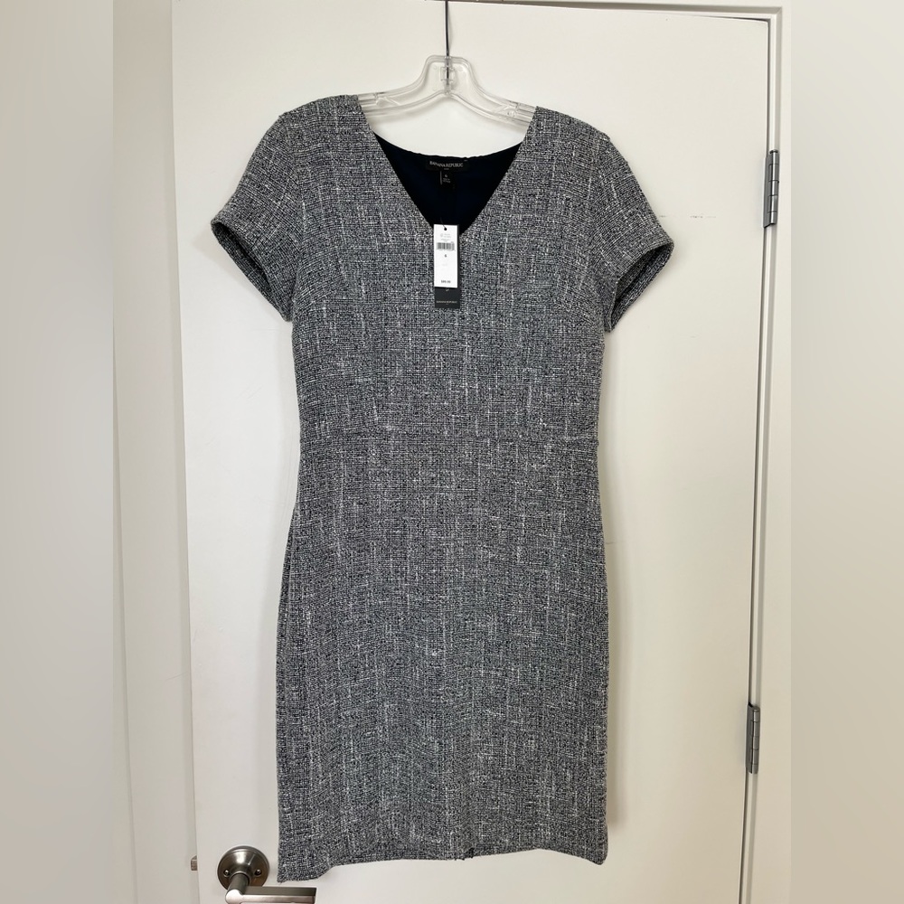 Banana Republic Sheathe Dress - Size M